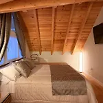 Hébergement de vacances Housing Reina Y Santa *